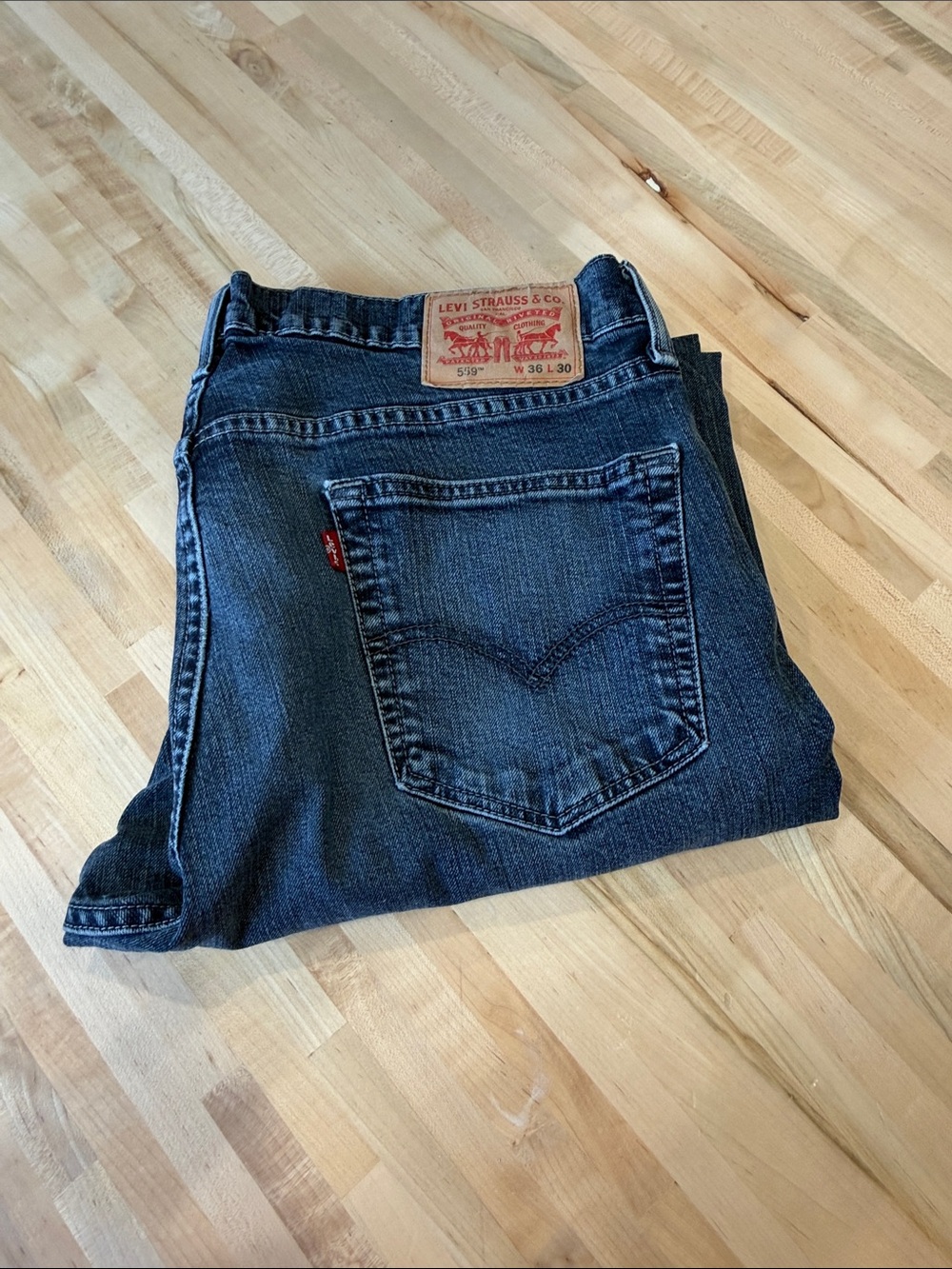 Levi's Men's Dark Blue Straight-Leg Jeans